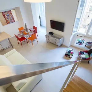 Alexandre Mari - 2 Chambres - Vieux Apartment